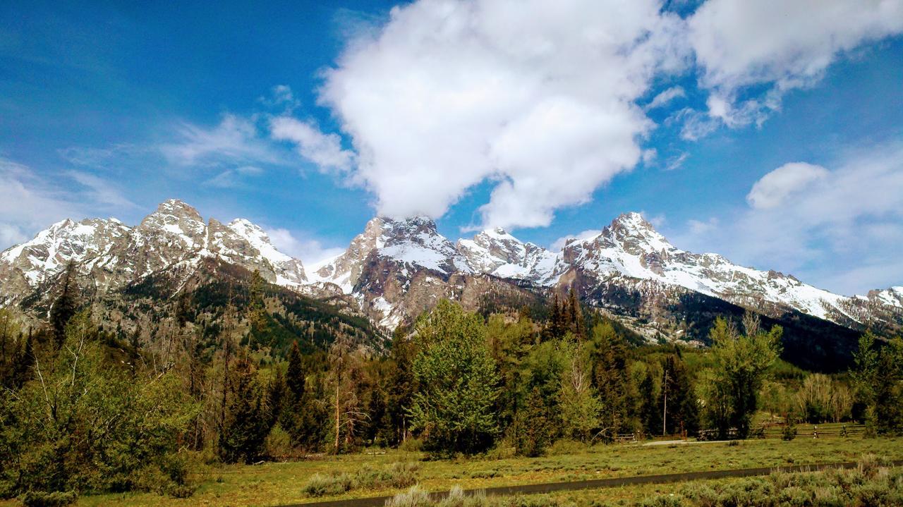 Three Bears Inn Saint Anthony Bagian luar foto